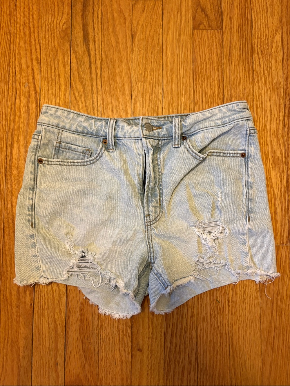 Old Navy Light Wash Distressed Denim Shorts